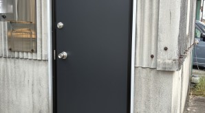 愛知県北名古屋市　某様　ロンカラーフラッシュドア取付工事
