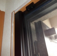 愛知県あま市　Ｉ様邸　横引きロール網戸取付工事