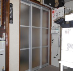愛知県名古屋市　Ｔ様　アルミ製ハンガー戸取付工事