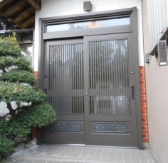愛知県愛西市　Ｍ様邸　リシェント玄関引戸取付工事