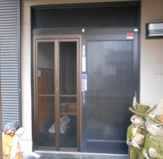 あま市　Ｋ様邸　中折れ網戸取付工事