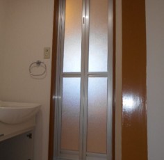 愛知県名古屋市　Ｙ様　浴室２枚折れドアカバー工法工事
