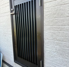 愛知県あま市　某様　勝手口格子取付工事