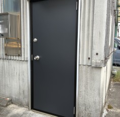 愛知県北名古屋市　某様　ロンカラーフラッシュドア取付工事