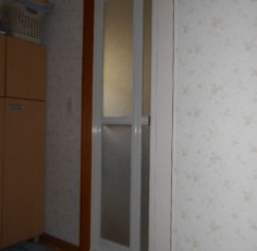 愛知県小牧市　M様　浴室２枚折れドアカバー工法工事